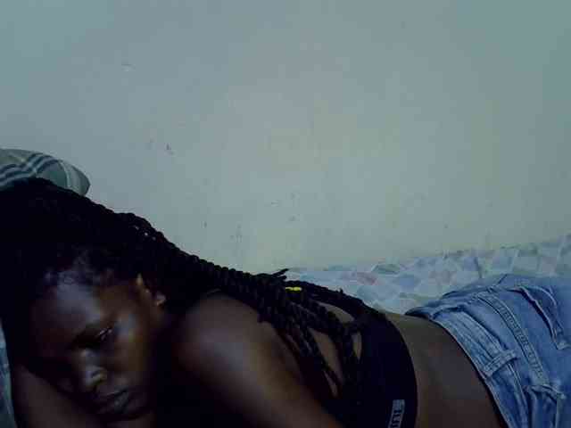 Cute-aliyah webcam