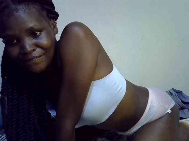 Cute-aliyah webcam