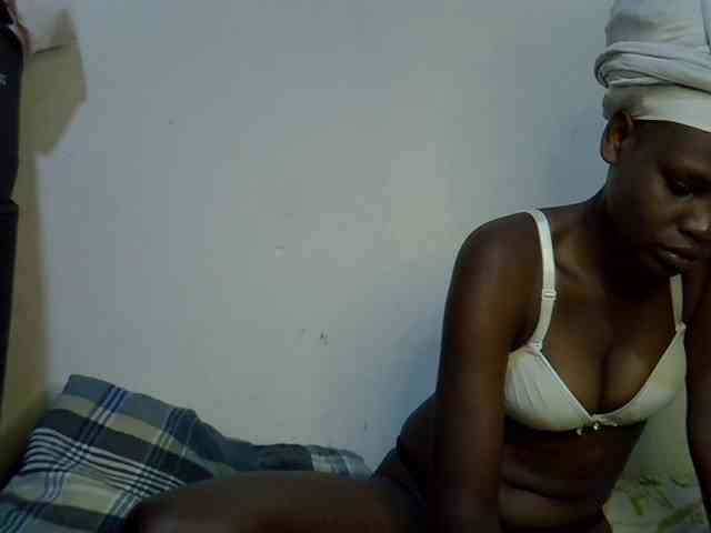 Cute-aliyah webcam