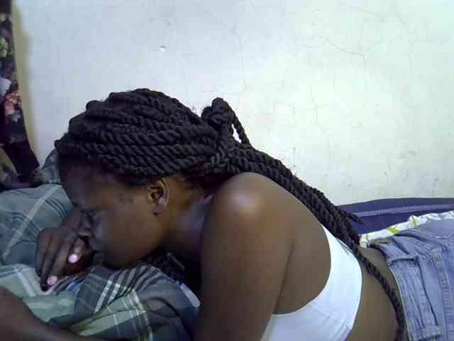 Cute-aliyah webcam