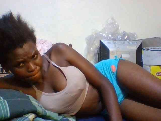 Cute-aliyah webcam