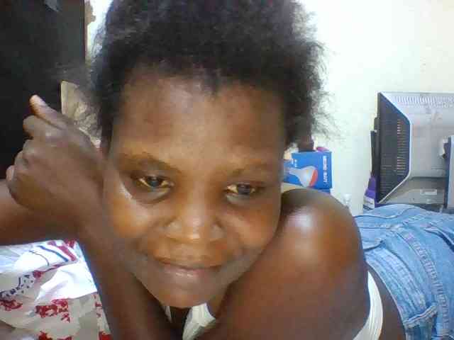 Model: Cute-aliyah