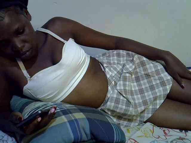 Cute-aliyah webcam