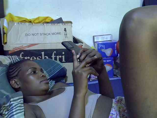 Cute-aliyah webcam