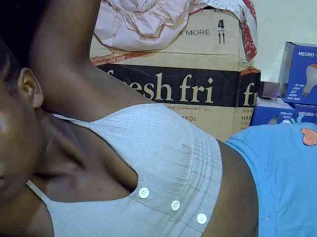 Cute-aliyah webcam