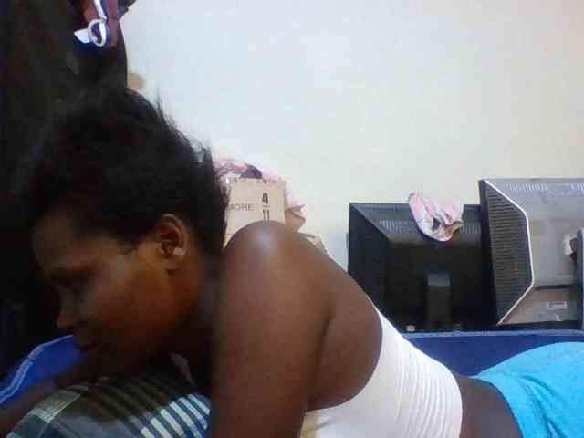 Cute-aliyah webcam
