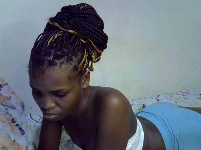 Cute-aliyah webcam