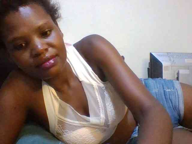 Cute-aliyah webcam