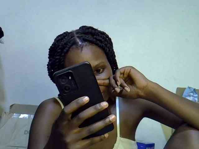 Cute-aliyah webcam