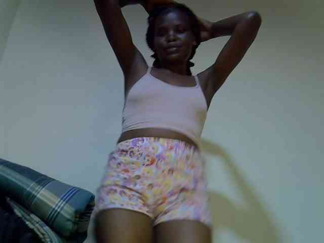 Cute-aliyah webcam