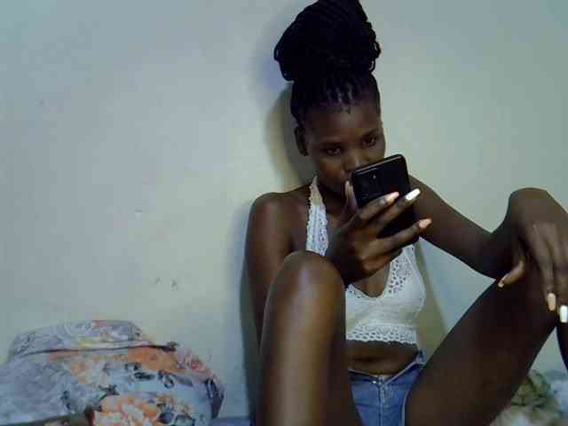 Cute-aliyah webcam