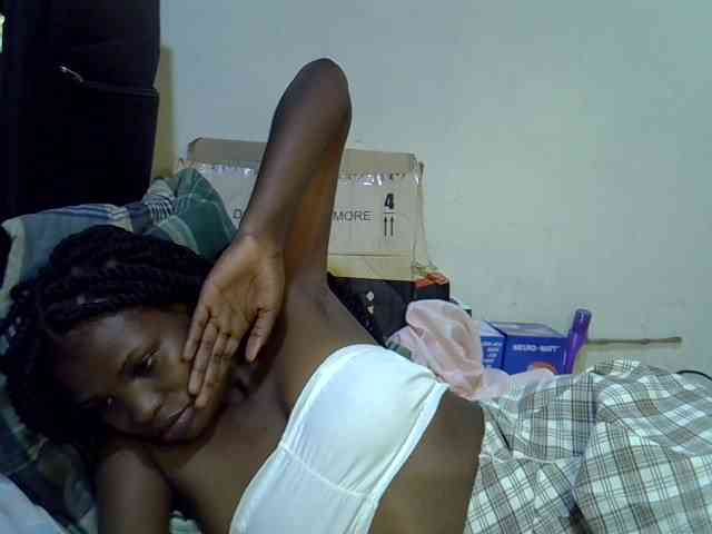 Cute-aliyah webcam
