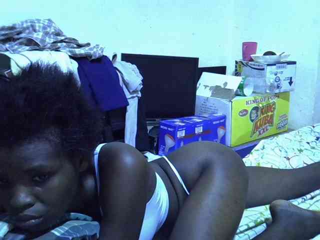 Cute-aliyah webcam