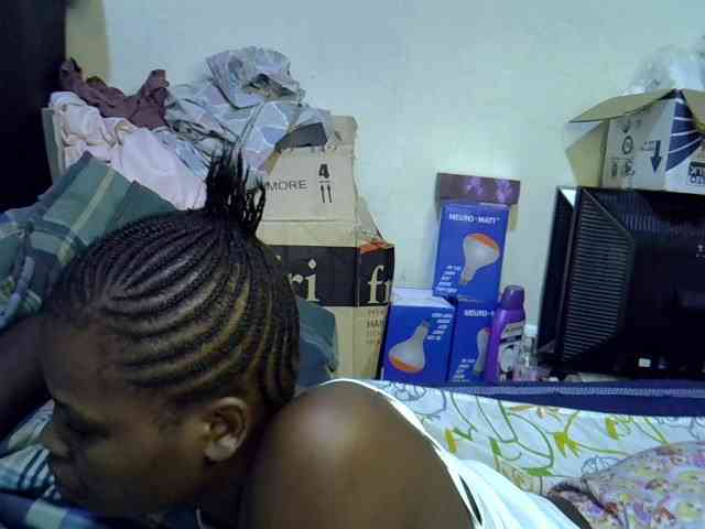 Cute-aliyah webcam