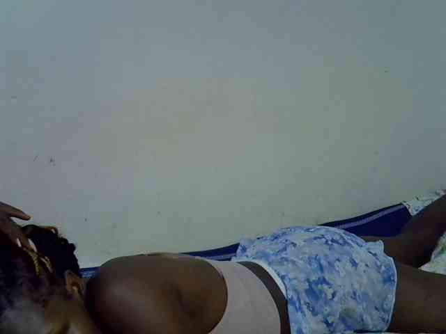 Cute-aliyah webcam