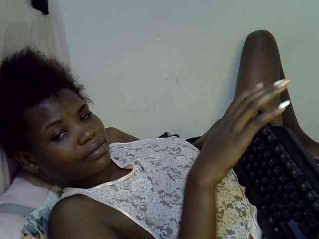 Cute-aliyah webcam