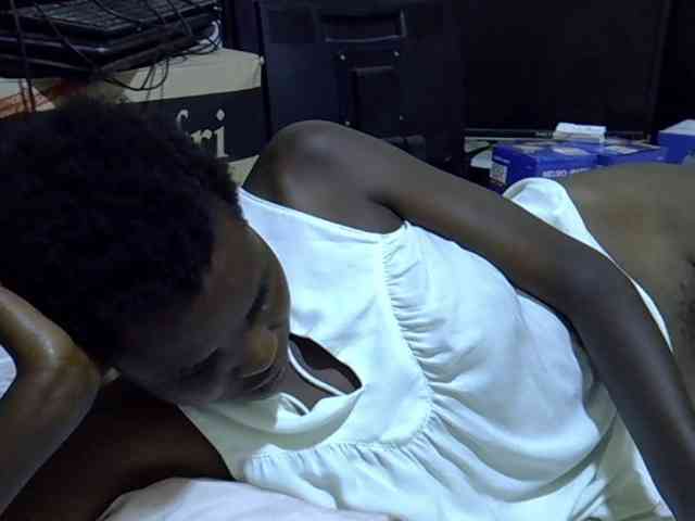 Cute-aliyah webcam