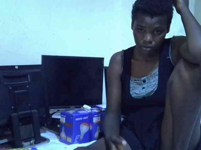 Cute-aliyah webcam