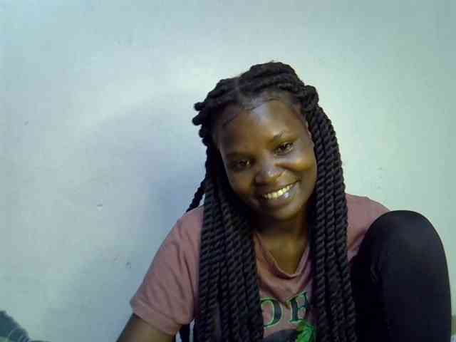 Cute-aliyah webcam
