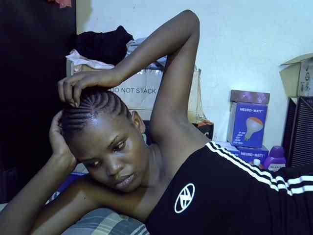 Cute-aliyah webcam
