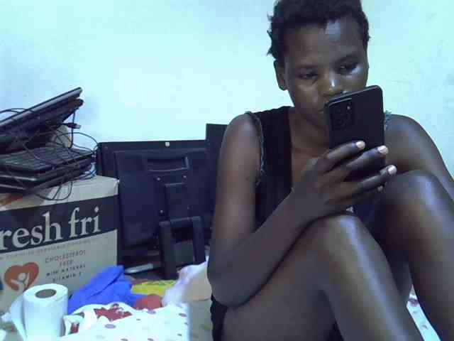Cute-aliyah webcam