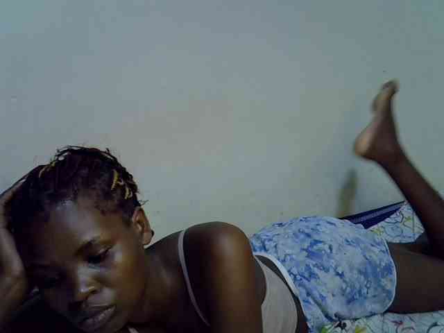 Cute-aliyah webcam