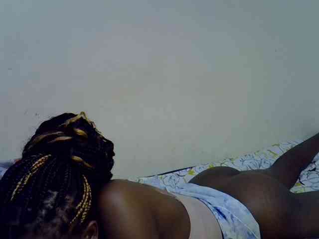 Cute-aliyah webcam