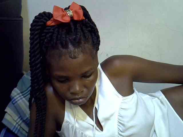 Cute-aliyah webcam