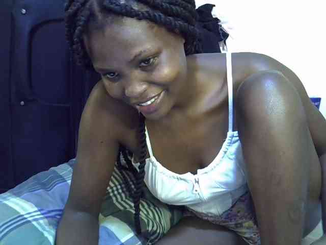 Cute-aliyah webcam