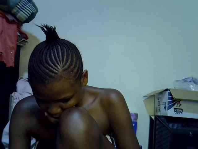 Cute-aliyah webcam