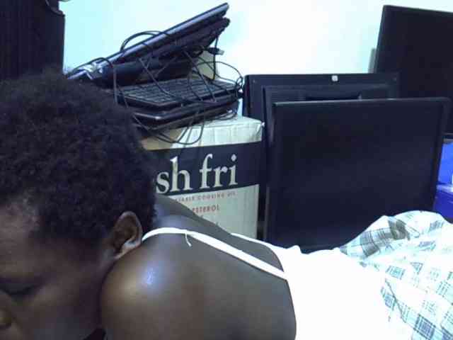 Cute-aliyah webcam