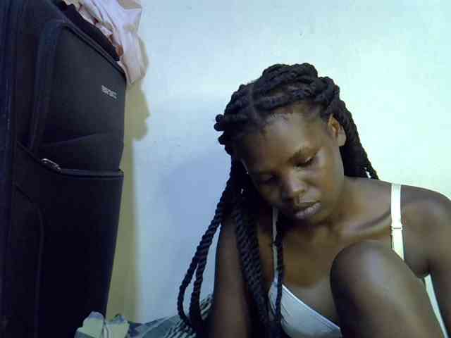Cute-aliyah webcam