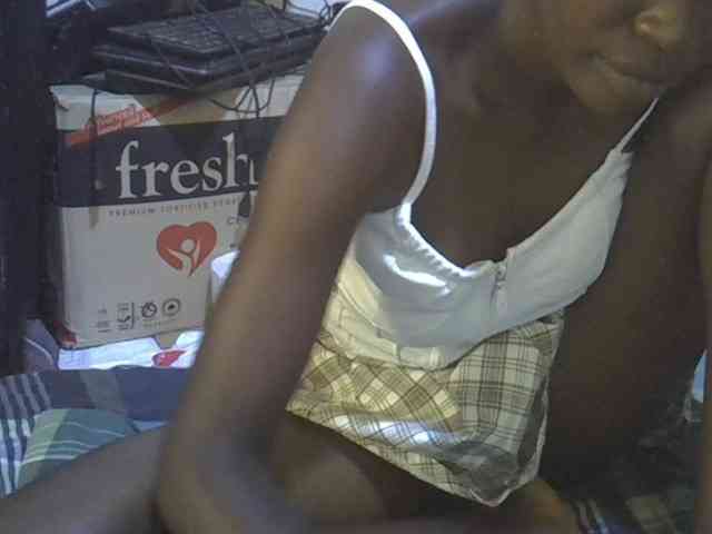 Cute-aliyah webcam