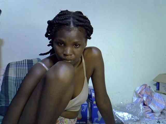 Cute-aliyah webcam