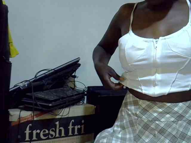 Cute-aliyah webcam