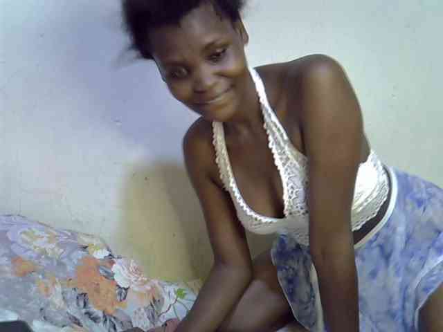 Cute-aliyah webcam