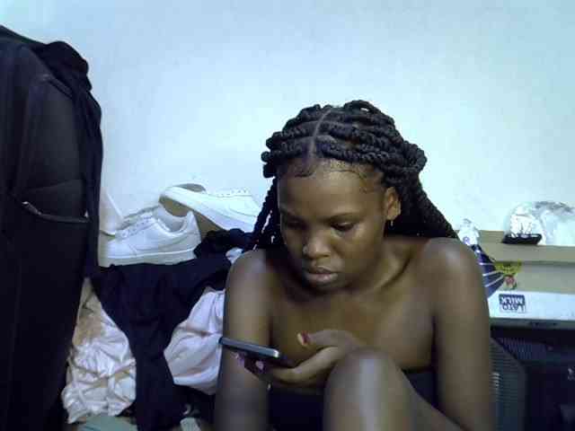 Cute-aliyah Live Webcam on BongaCams