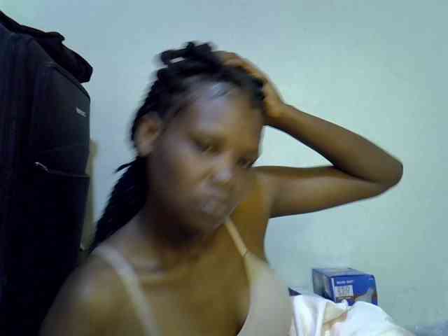Cute-aliyah webcam