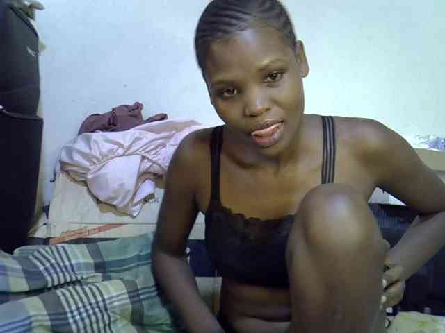 Cute-aliyah webcam