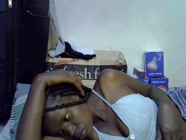 Cute-aliyah webcam