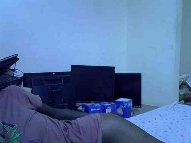 Cute-aliyah webcam
