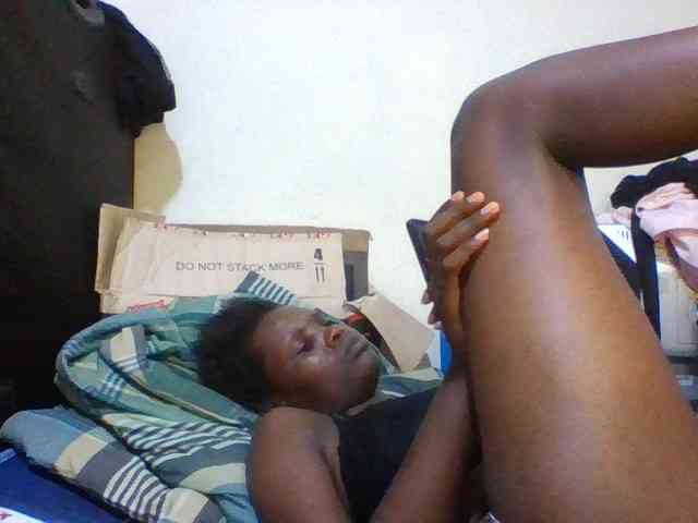 Cute-aliyah webcam