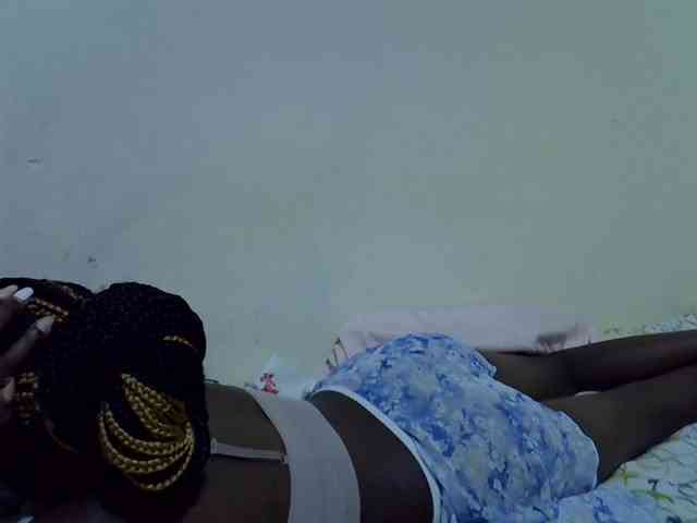 Cute-aliyah webcam