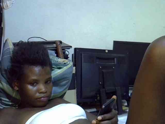 Cute-aliyah webcam