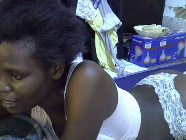 Cute-aliyah webcam