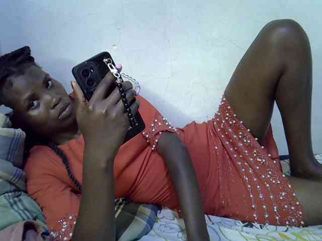 Cute-aliyah webcam