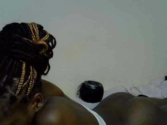 Cute-aliyah webcam