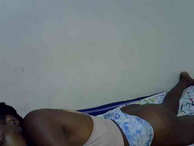 Cute-aliyah webcam