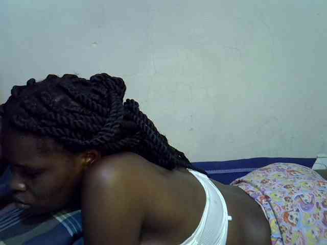 Cute-aliyah webcam