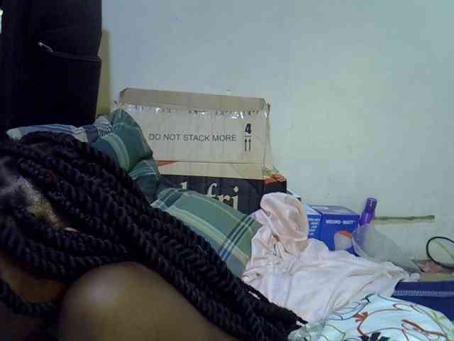 Cute-aliyah webcam